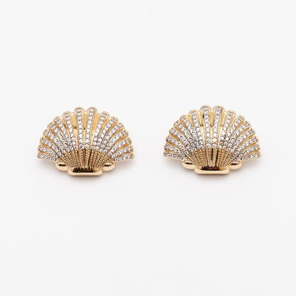 Oyster 14K Gold Earrings with Stone